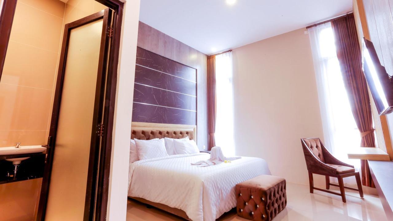 Giri Palma 4*